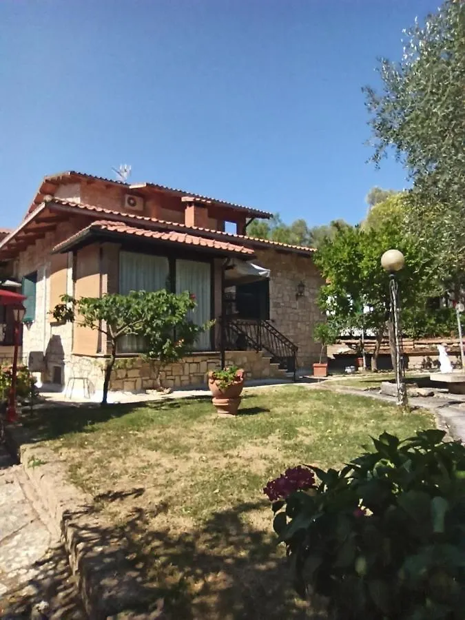 فندق مبيت وإفطار ساتورنيا B&B Villa Mirami